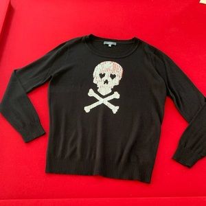 Gray SAKS Fifth Avenue Black sweater with skull rhinestone